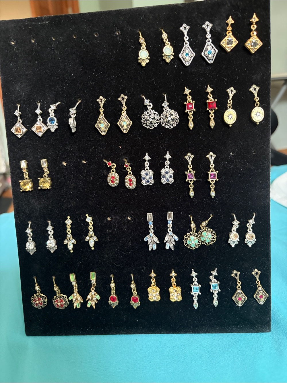 Elegant Gold and Silver Women's Eartings